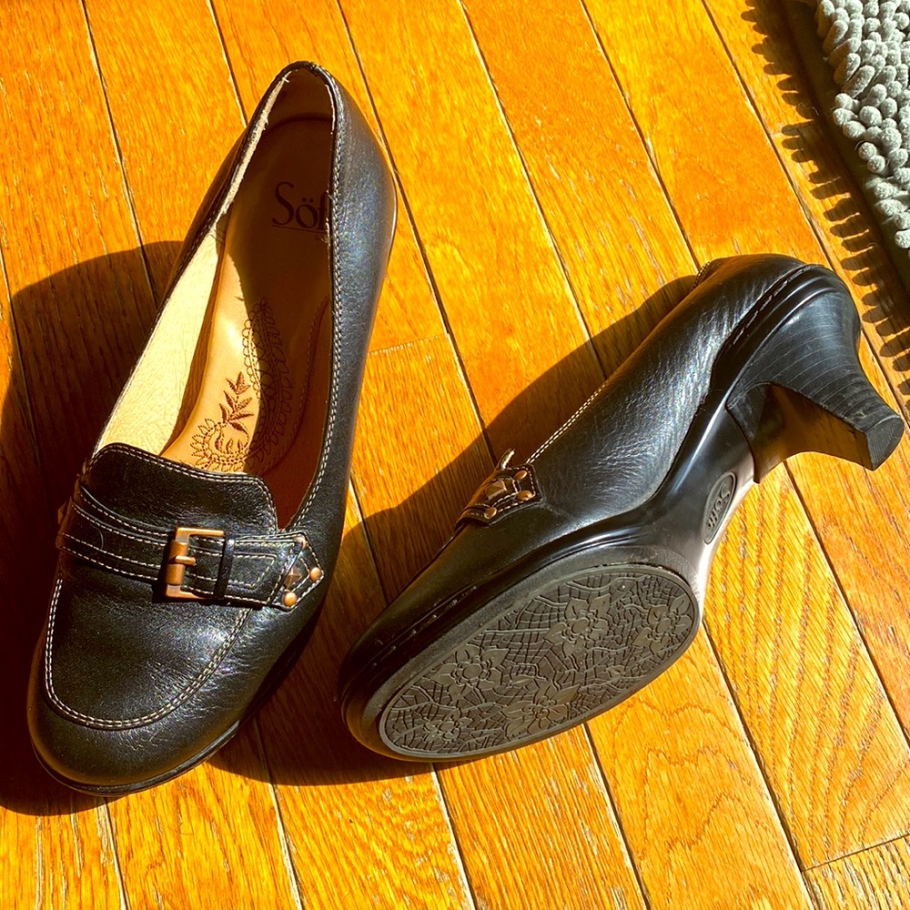 Classy &Comfy Blk Pumps by Sofft
